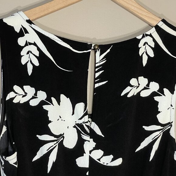 Women's M Everly Black White Floral Sleeveless Romper Summer Keyhole Flowy - Picture 5 of 6